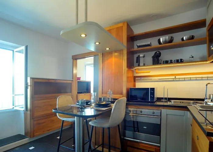 Appartamento Albero Maestro On Bussana Seaside *